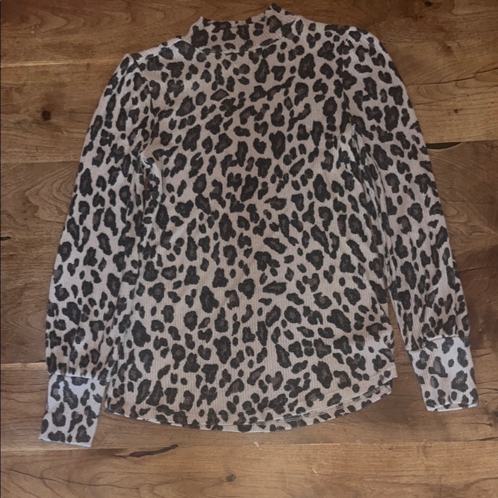 Leopard Print Long Sleeve mini turtleneck